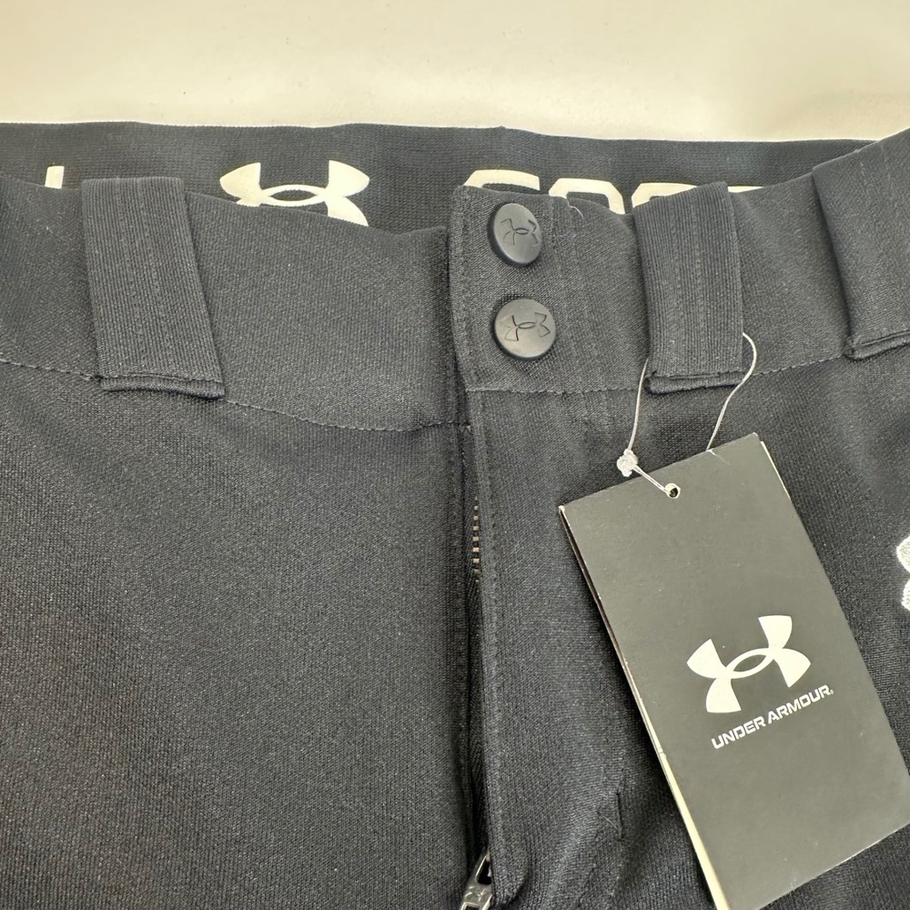Under Armour Womens Black Utility Softball Pants Cropped Loose Fit 1375665 M NEW - Picture 3 of 13